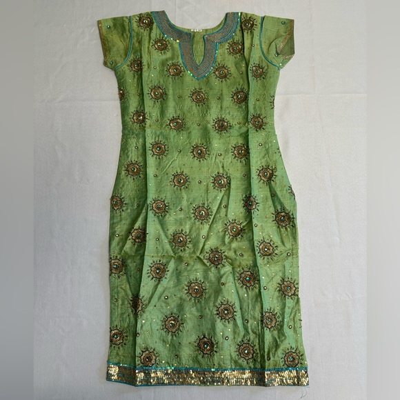 Indian Jeweled Kurta Size Medium Tunic - Picture 1 of 6